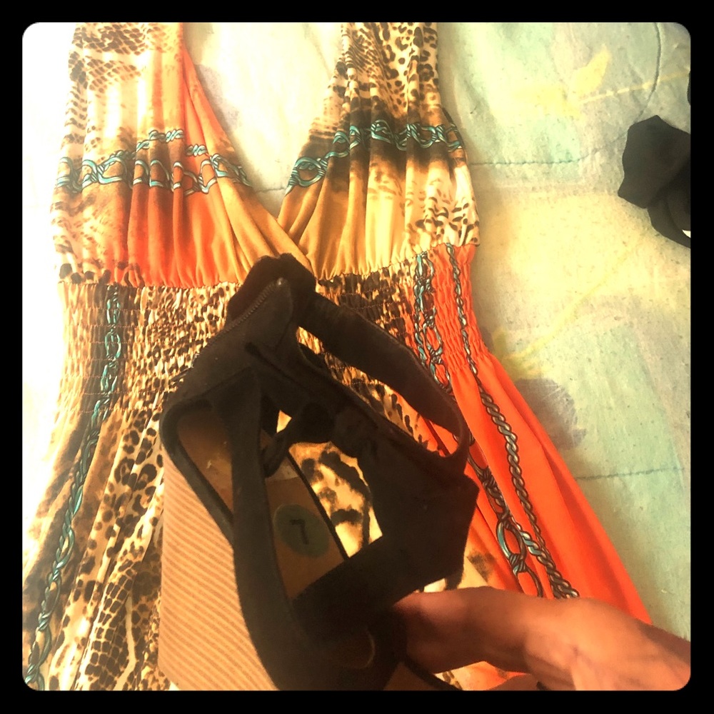 sun dresss with gorgeous wares color scheme
